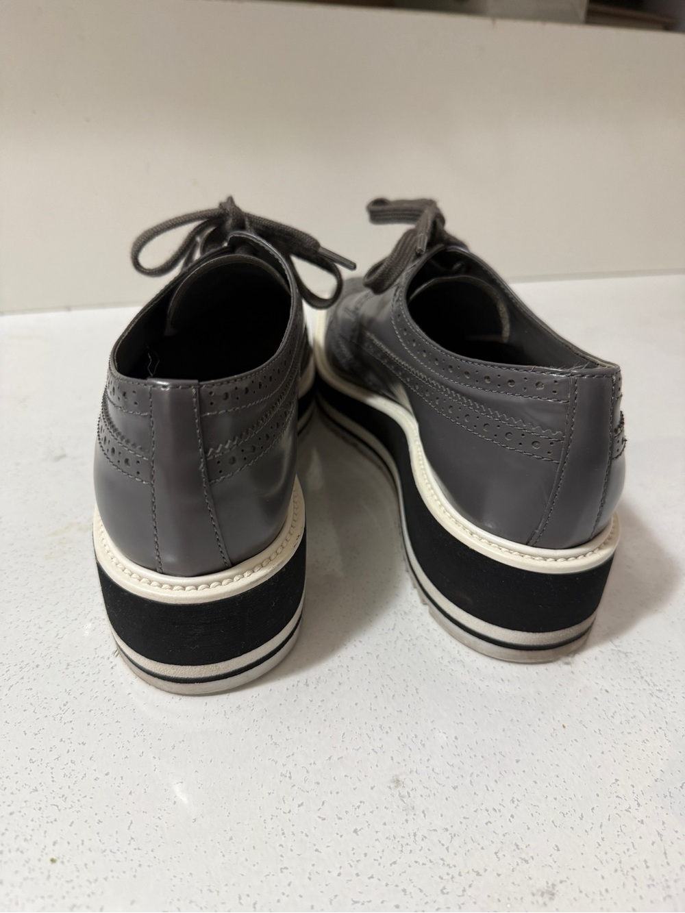 Prada Wingtip Brogue Oxford Platform
Black Patent Leather Shoes Size 401/2 - Picture 10 of 13